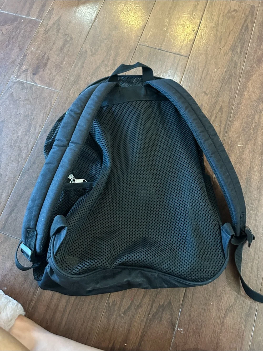 N/A black mesh